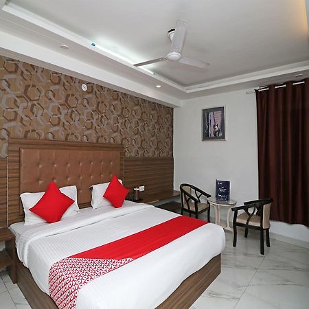 Hotel Doon เดห์ราดุน ภายนอก รูปภาพ