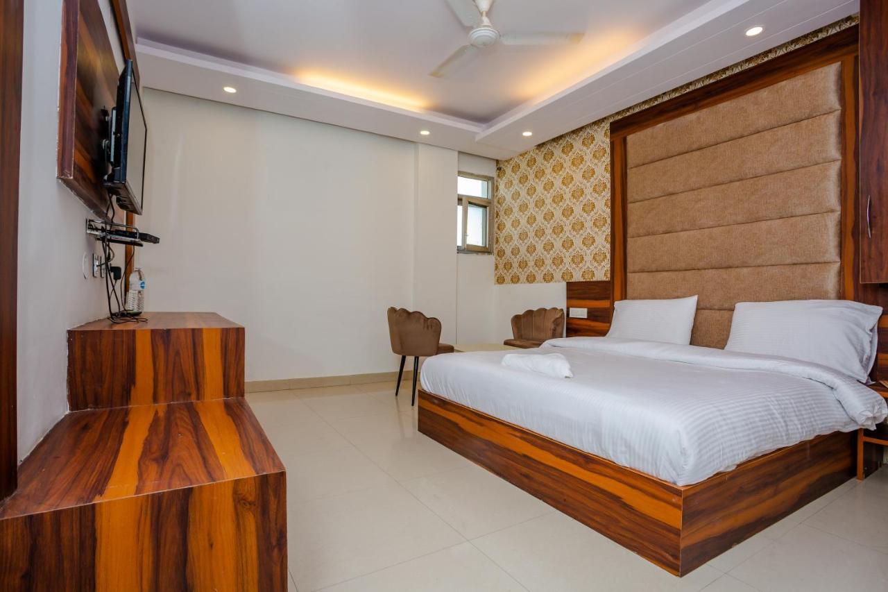 Hotel Doon เดห์ราดุน ภายนอก รูปภาพ