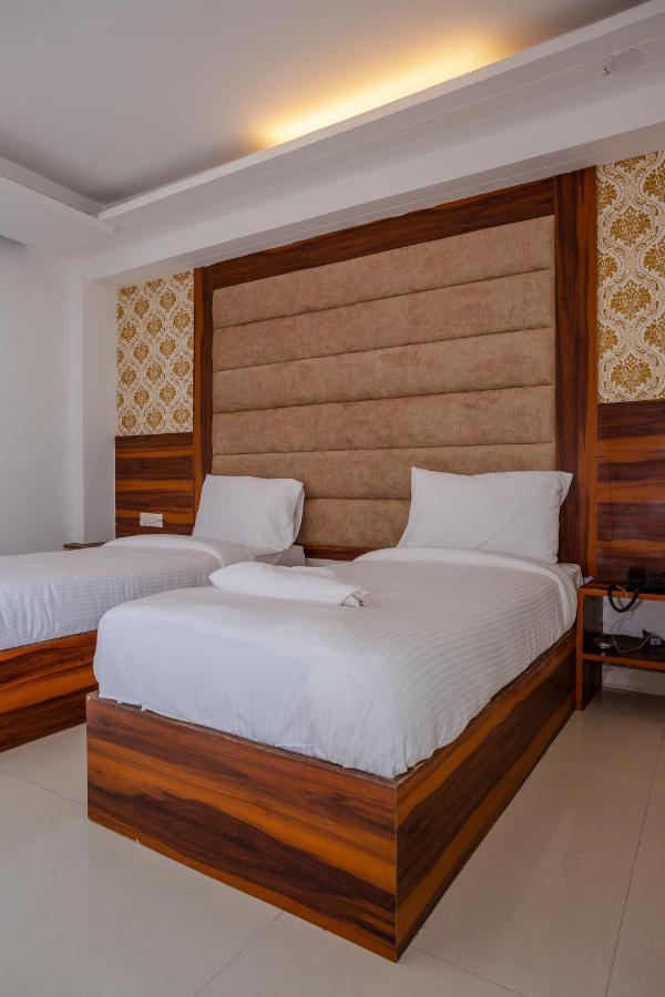 Hotel Doon เดห์ราดุน ภายนอก รูปภาพ