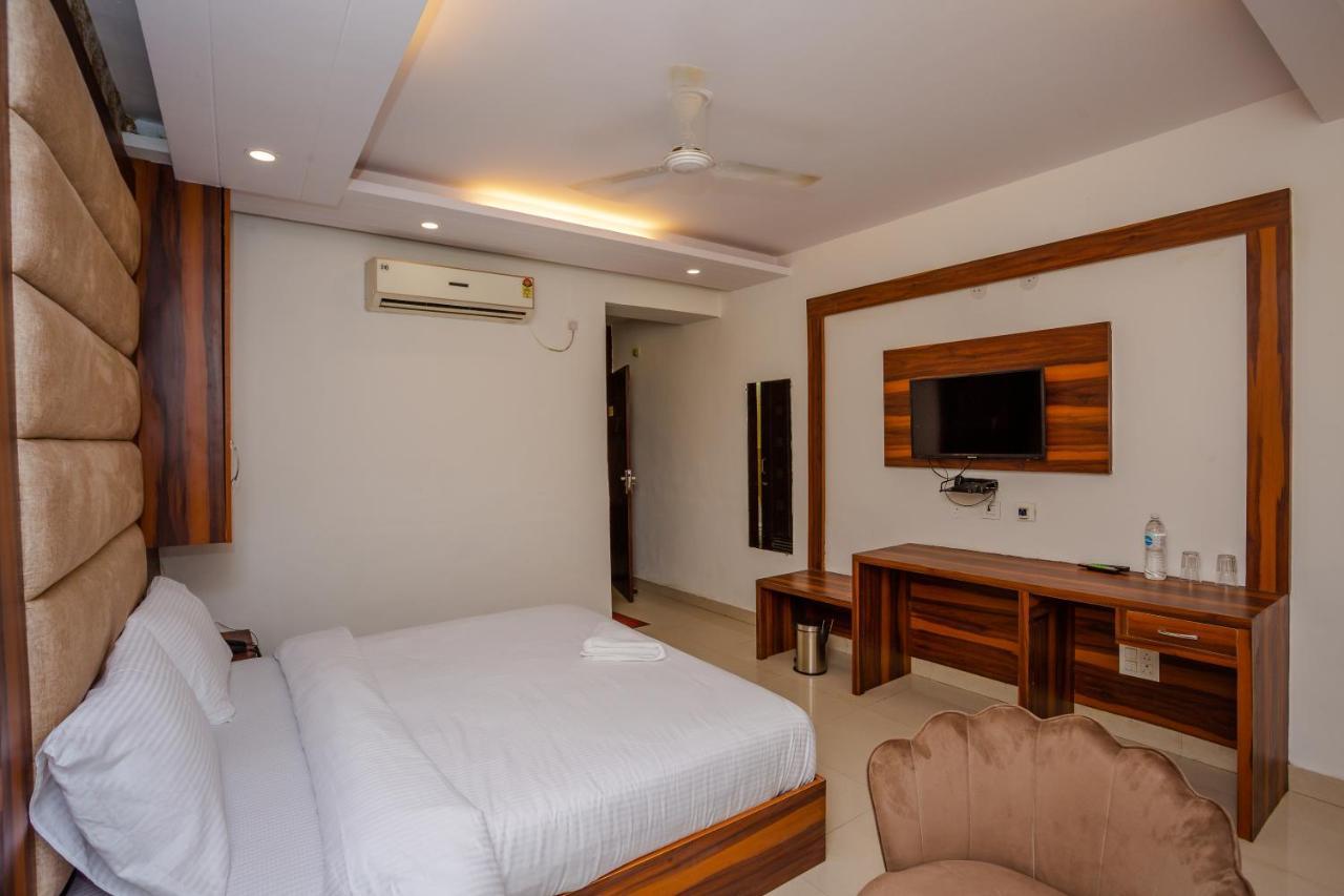 Hotel Doon เดห์ราดุน ภายนอก รูปภาพ