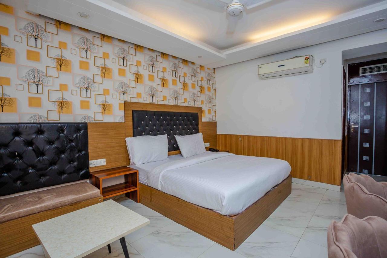 Hotel Doon เดห์ราดุน ภายนอก รูปภาพ