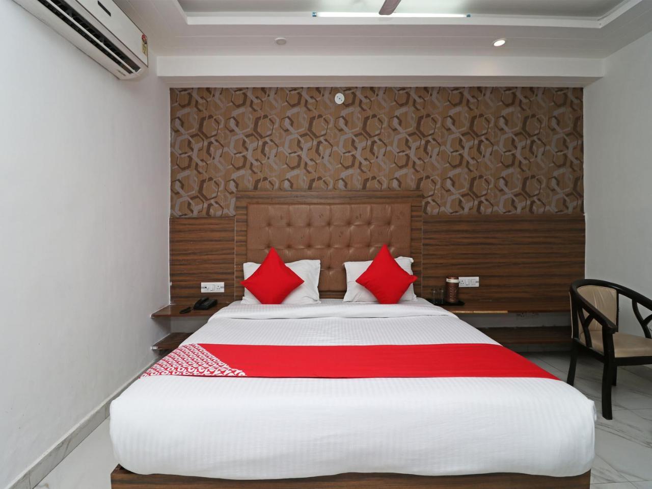 Hotel Doon เดห์ราดุน ภายนอก รูปภาพ